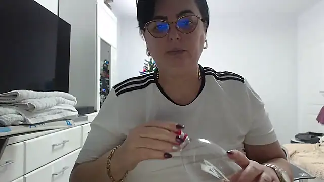 Amandamuller1982 online show from 15, 1, 2026