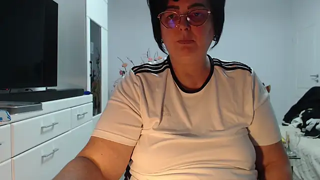 Amandamuller1982 online show from 15, 2, 2026