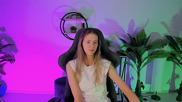 Sharon Evansi online show from 8, 12, 2024