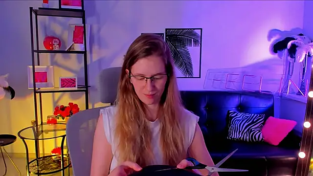 Sharon Evansi online show from 14, 3, 2025