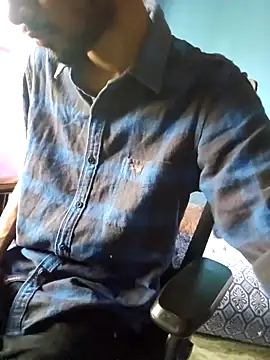 Snapshot of Luffyslim chatting on 4, 12, 2024 Luffyslim online show from 4, 12, 2024