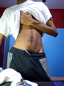 Snapshot of Luffyslim chatting on 12, 12, 2024 Luffyslim online show from 12, 12, 2024