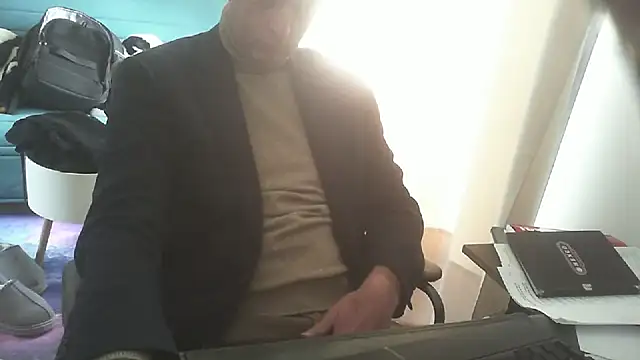 Snapshot of shyfrenchcock1 chatting on 18, 3, 2025 shyfrenchcock1 online show from 18, 3, 2025