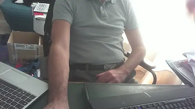 Snapshot of shyfrenchcock1 chatting on 6, 10, 2025 shyfrenchcock1 online show from 6, 10, 2025