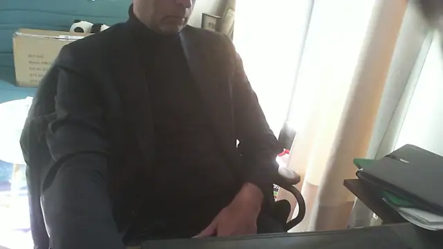 shyfrenchcock1 online show from 7, 1, 2026