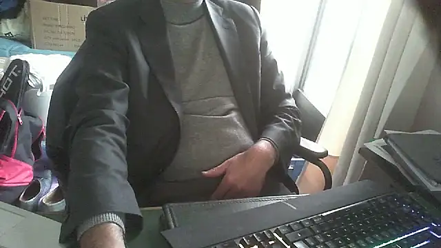 shyfrenchcock1 online show from 5, 2, 2026