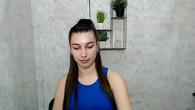 KarolinaRosse  online show from 16, 3, 2025