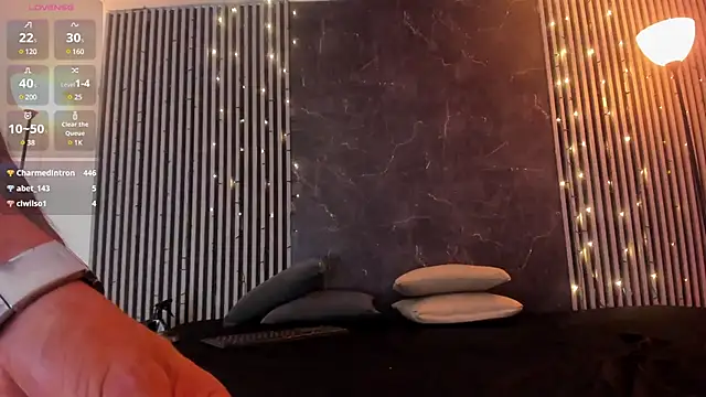 Snapshot of Duriel_ chatting on 21, 12, 2024 Duriel online show from 21, 12, 2024