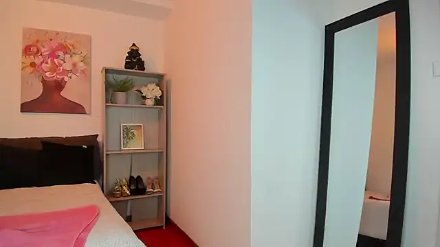 SaraMilf 69 online show from 15, 3, 2026