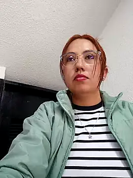 Snapshot of VIOLETA-25_ chatting on 6, 2, 2025 VIOLETA-25 online show from 6, 2, 2025