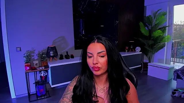 Snapshot of anemarieejolie chatting on 24, 4, 2026 anemarieejolie online show from 24, 4, 2026
