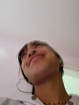 bonnie 18x online show from 28, 2, 2025