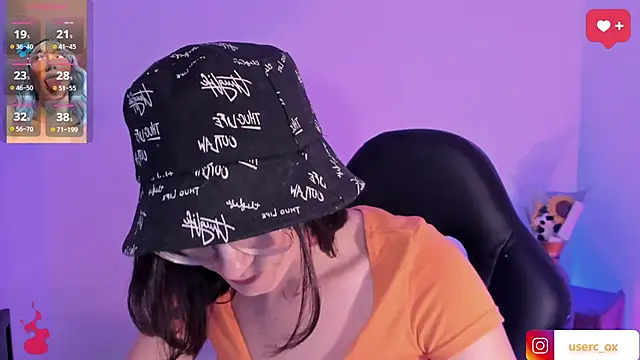 Snapshot of haanna_thompsoon chatting on 25, 2, 2025 haanna thompsoon online show from 25, 2, 2025