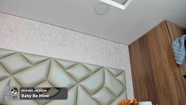 Snapshot of Im_gaia chatting on 20, 11, 2025 Im gaia online show from 20, 11, 2025