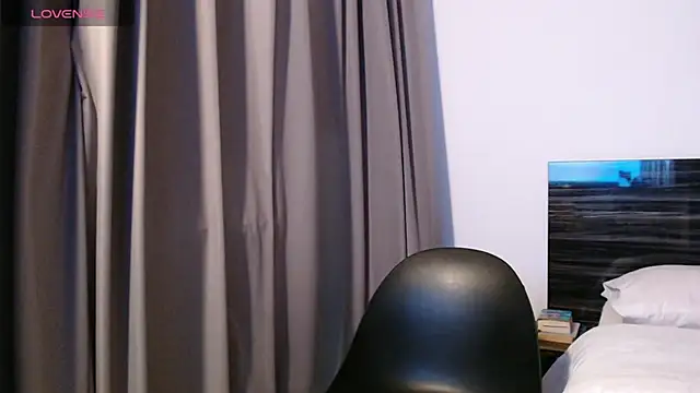 Snapshot of FaustoCock chatting on 4, 3, 2025 FaustoCock online show from 4, 3, 2025