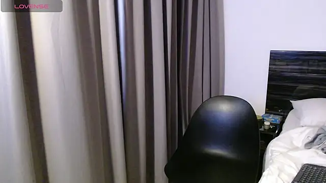 Snapshot of FaustoCock chatting on 11, 3, 2025 FaustoCock online show from 11, 3, 2025