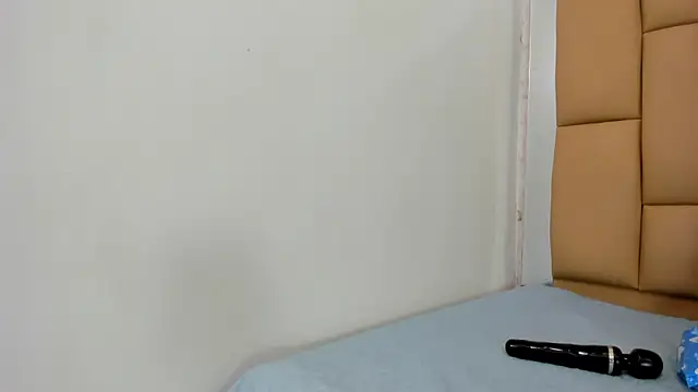 Snapshot of Amy_wats0n chatting on 21, 1, 2025 Amy wats0n online show from 21, 1, 2025