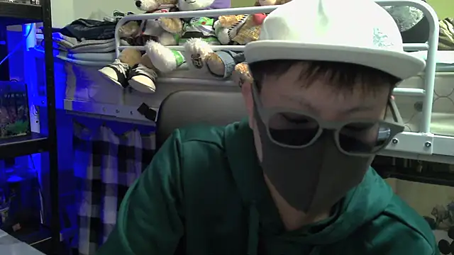 Owl1216 online show from 10, 12, 2024