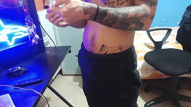 Badboyi1997 online show from 2, 10, 2025