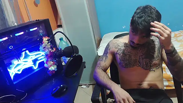 Badboyi1997 online show from 9, 10, 2025