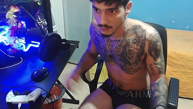 Badboyi1997 online show from 21, 10, 2025