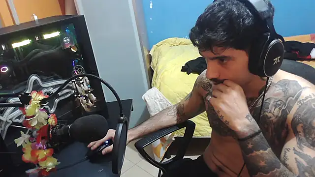 Badboyi1997 online show from 23, 10, 2025