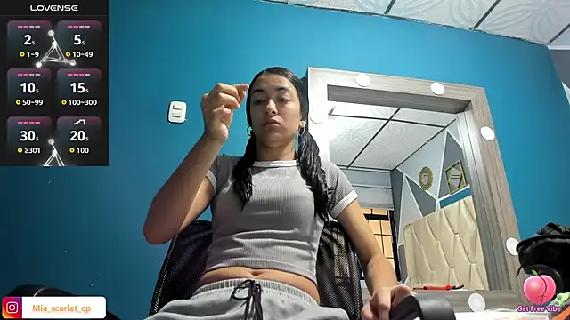 Mia scarlet69 online show from 15, 10, 2025