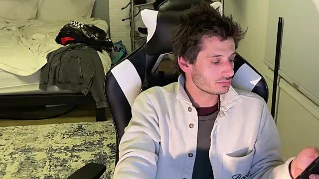 Snapshot of Dylansd chatting on 23, 12, 2024 Dylansd online show from 23, 12, 2024