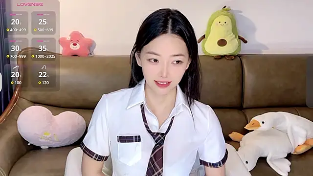 Yilin1999 online show from 20, 2, 2025