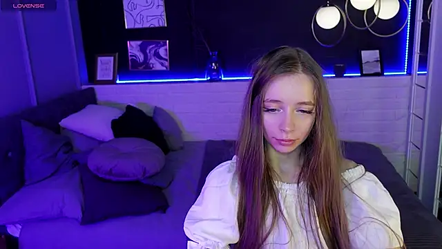 OliviaGentle online show from 26, 1, 2025