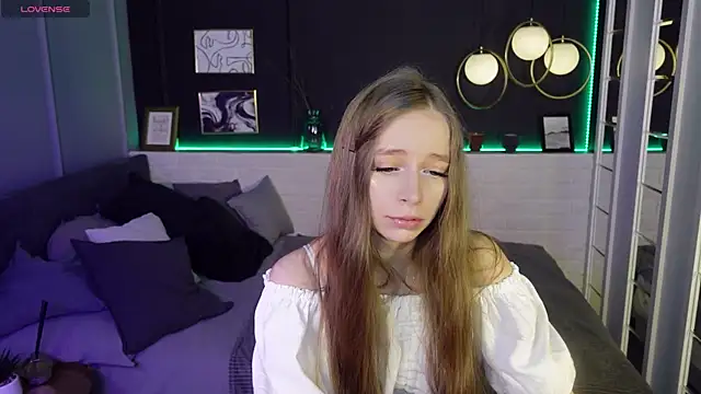 OliviaGentle online show from 7, 2, 2025