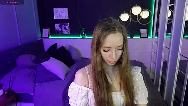 OliviaGentle online show from 10, 2, 2025