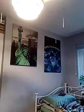 ArcanceTheo82 online show from 5, 12, 2024