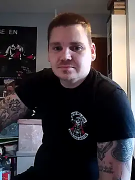 ArcanceTheo82 online show from 9, 12, 2024