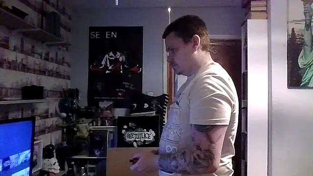 ArcanceTheo82 online show from 18, 12, 2024