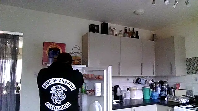 ArcanceTheo82 online show from 20, 12, 2024