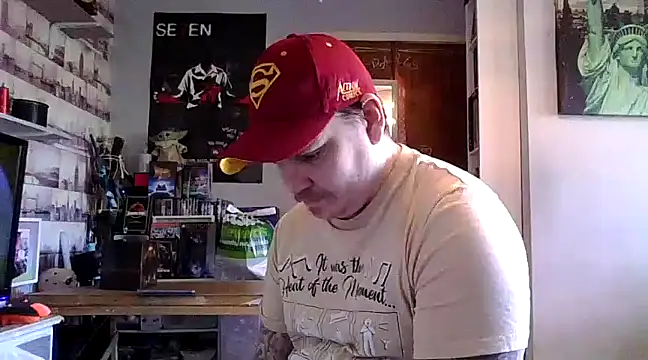 ArcanceTheo82 online show from 9, 1, 2025