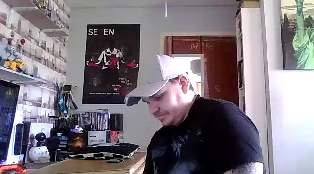 ArcanceTheo82 online show from 1, 3, 2025