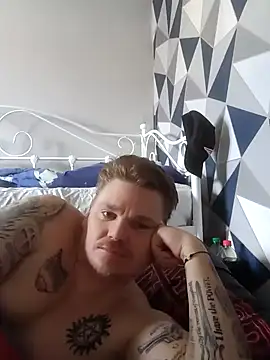 ArcanceTheo82 online show from 24, 10, 2025