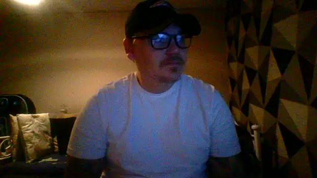 ArcanceTheo82 online show from 13, 11, 2025