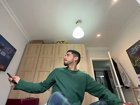 Chicos defiesta online show from 10, 1, 2025