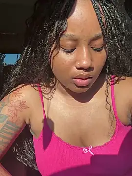 Snapshot of strip4faith chatting on 12, 9, 2025 strip4faith online show from 12, 9, 2025