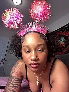 Snapshot of strip4faith chatting on 6, 11, 2025 strip4faith online show from 6, 11, 2025