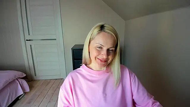 Alicee Gracee online show from 11, 3, 2025