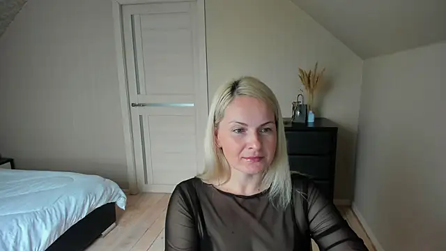 Alicee Gracee online show from 31, 10, 2025