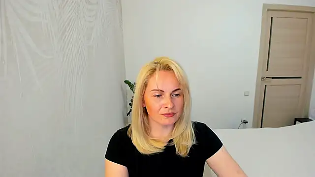 Alicee Gracee online show from 28, 3, 2026