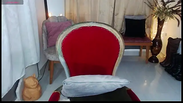 Snapshot of rubyylowell chatting on 19, 6, 2026 rubyylowell online show from 19, 6, 2026