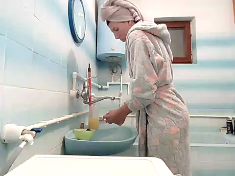 Snapshot of beaverwoman chatting on 19, 12, 2024 beaverwoman online show from 19, 12, 2024