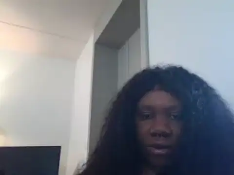 Snapshot of bonbonaumiel chatting on 3, 12, 2024 bonbonaumiel online show from 3, 12, 2024