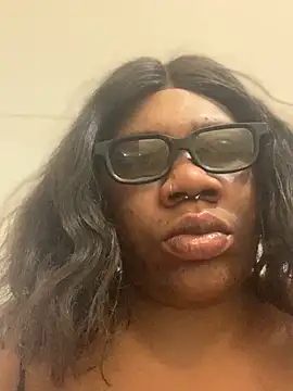 Snapshot of bonbonaumiel chatting on 6, 1, 2025 bonbonaumiel online show from 6, 1, 2025